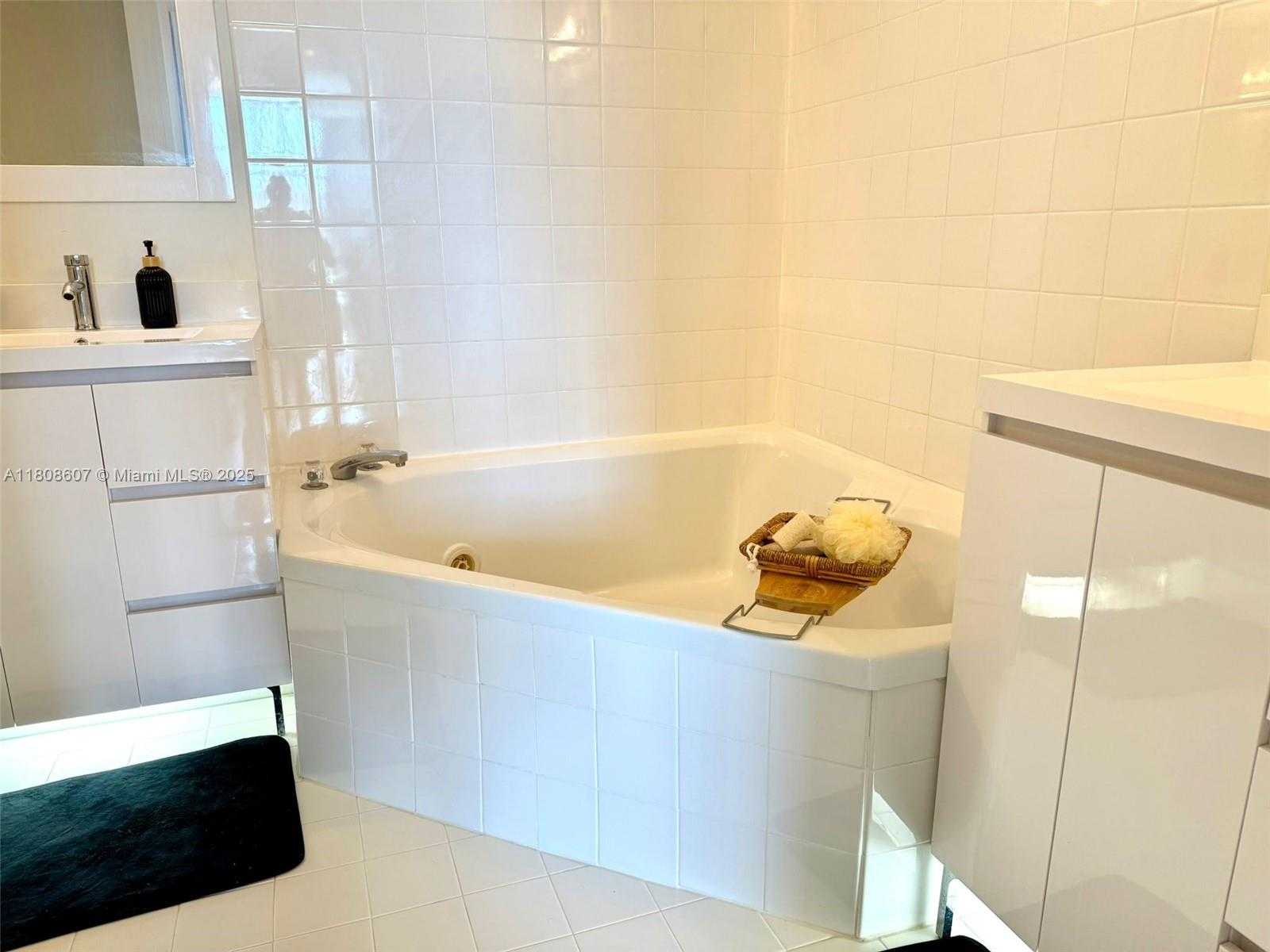 Small Image of 9725 NORTH WEST 52ND ST #421, Doral Number 26
