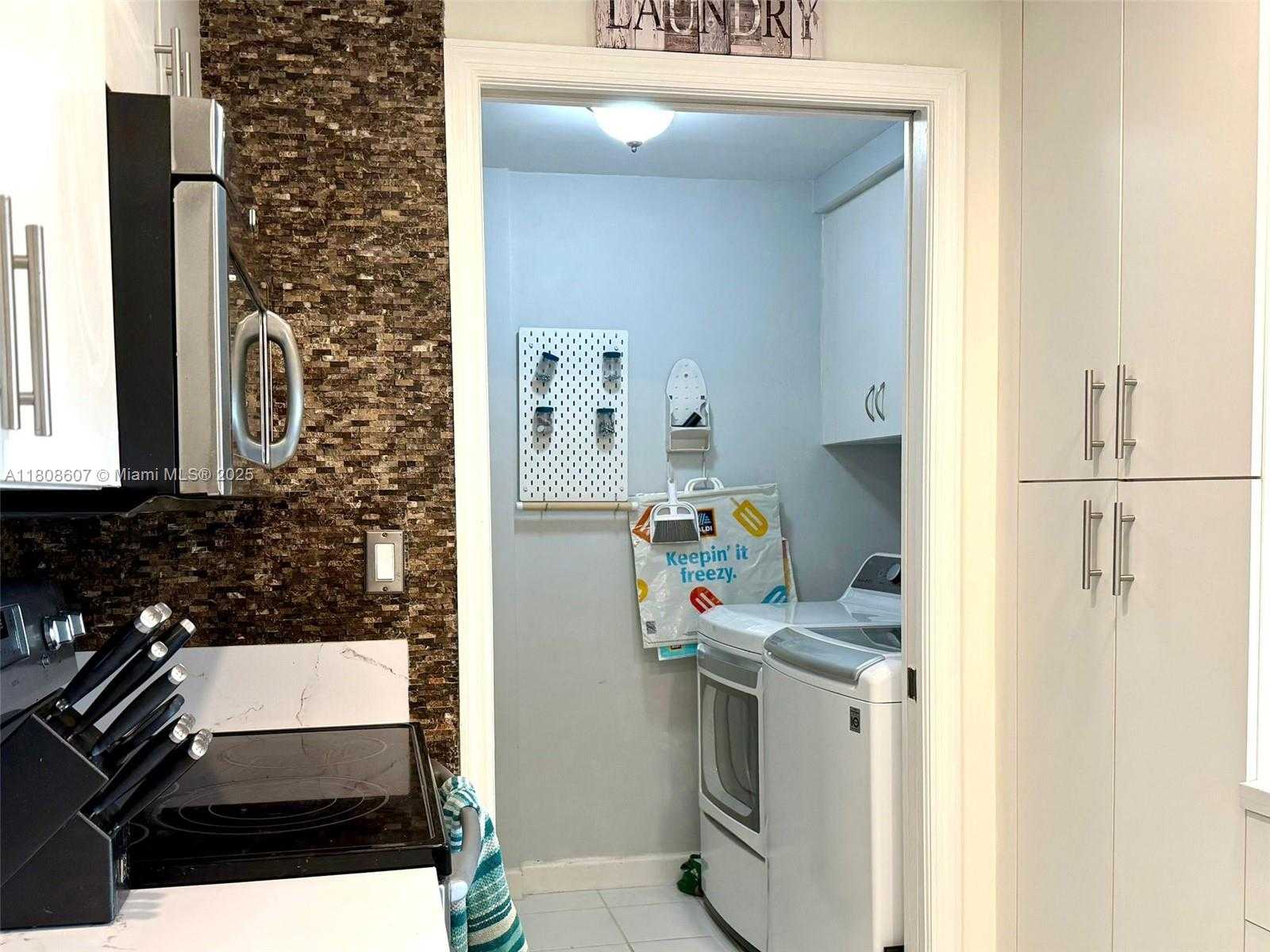 Small Image of 9725 NORTH WEST 52ND ST #421, Doral Number 43