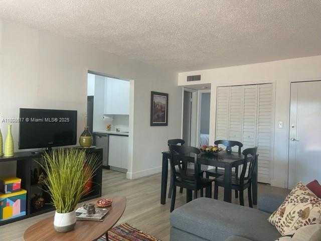 Small Image of 200 NORTH WEST 107TH AVE #106, Miami Number 3