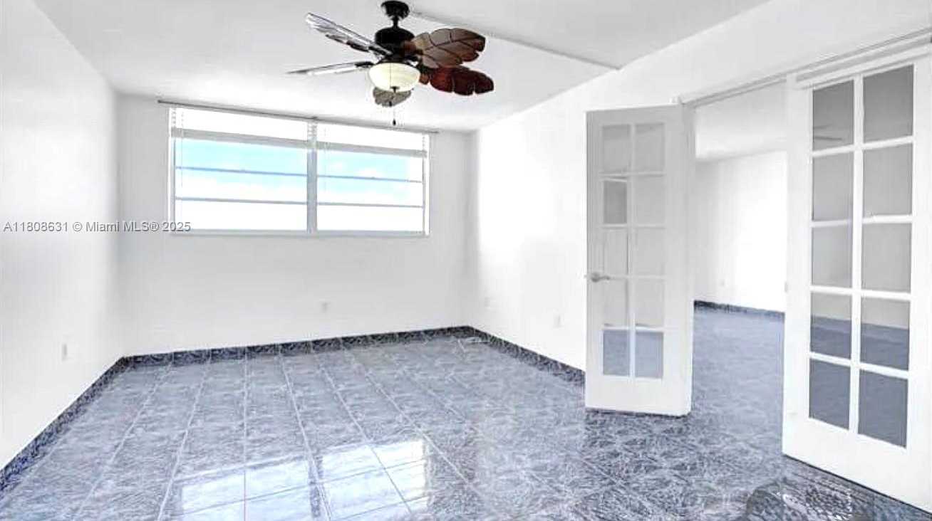Small Image of 7850 BYRON AVENUE #506, Miami Beach Number 6
