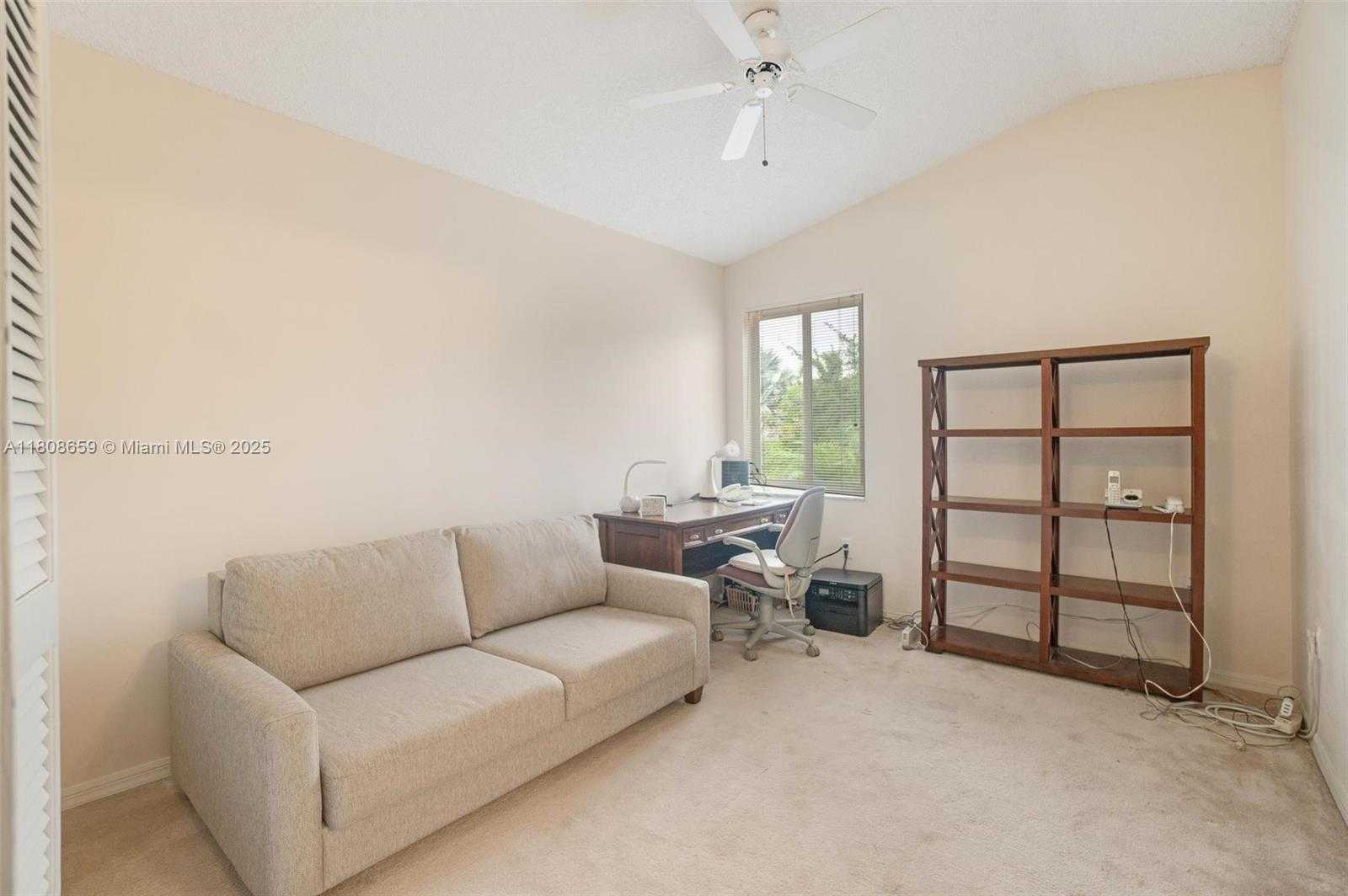 Small Image of 1270 WEEPING WILLOW WAY, Hollywood Number 12