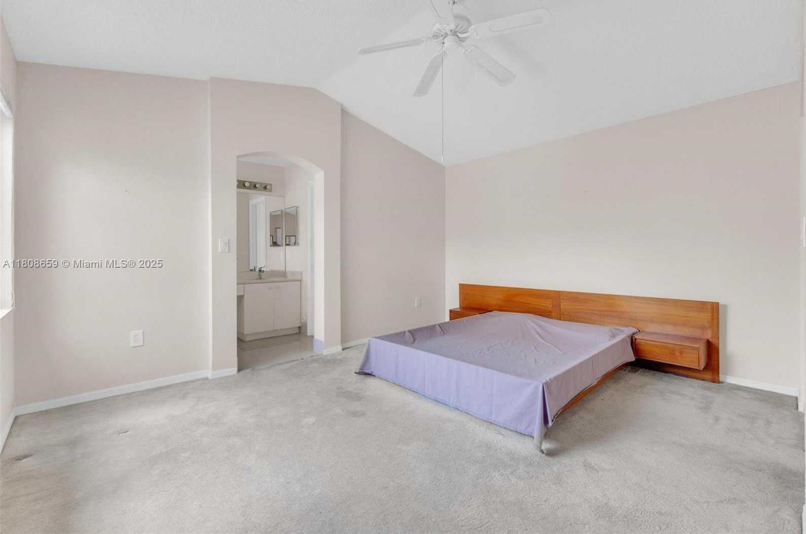 Small Image of 1270 WEEPING WILLOW WAY, Hollywood Number 14