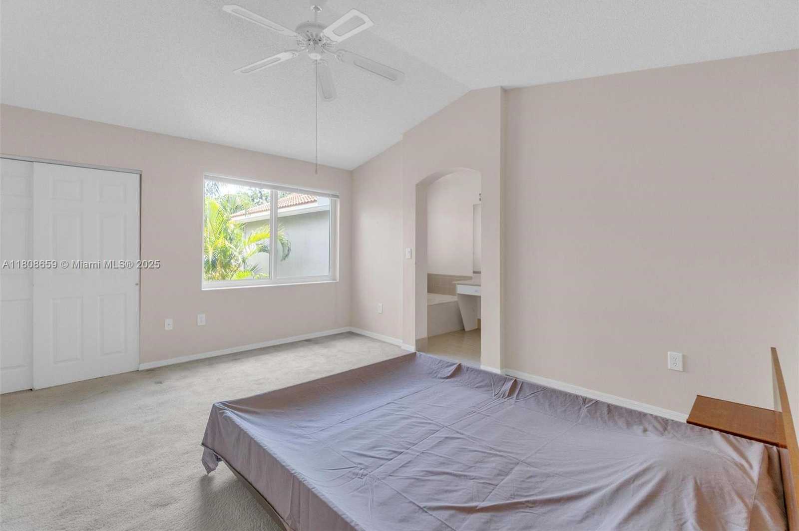 Small Image of 1270 WEEPING WILLOW WAY, Hollywood Number 16