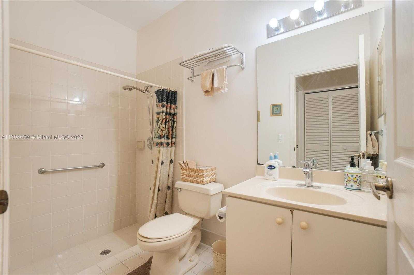 Small Image of 1270 WEEPING WILLOW WAY, Hollywood Number 21