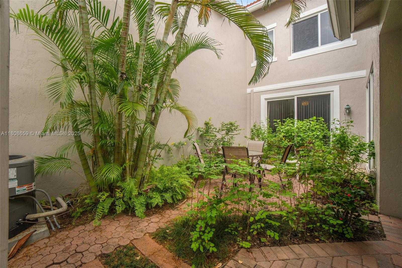 Small Image of 1270 WEEPING WILLOW WAY, Hollywood Number 23