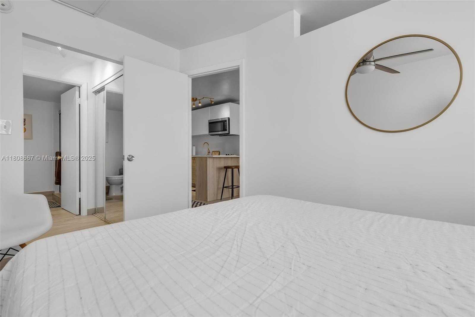 Small Image of 710 WASHINGTON AVE #323, Miami Beach Number 7