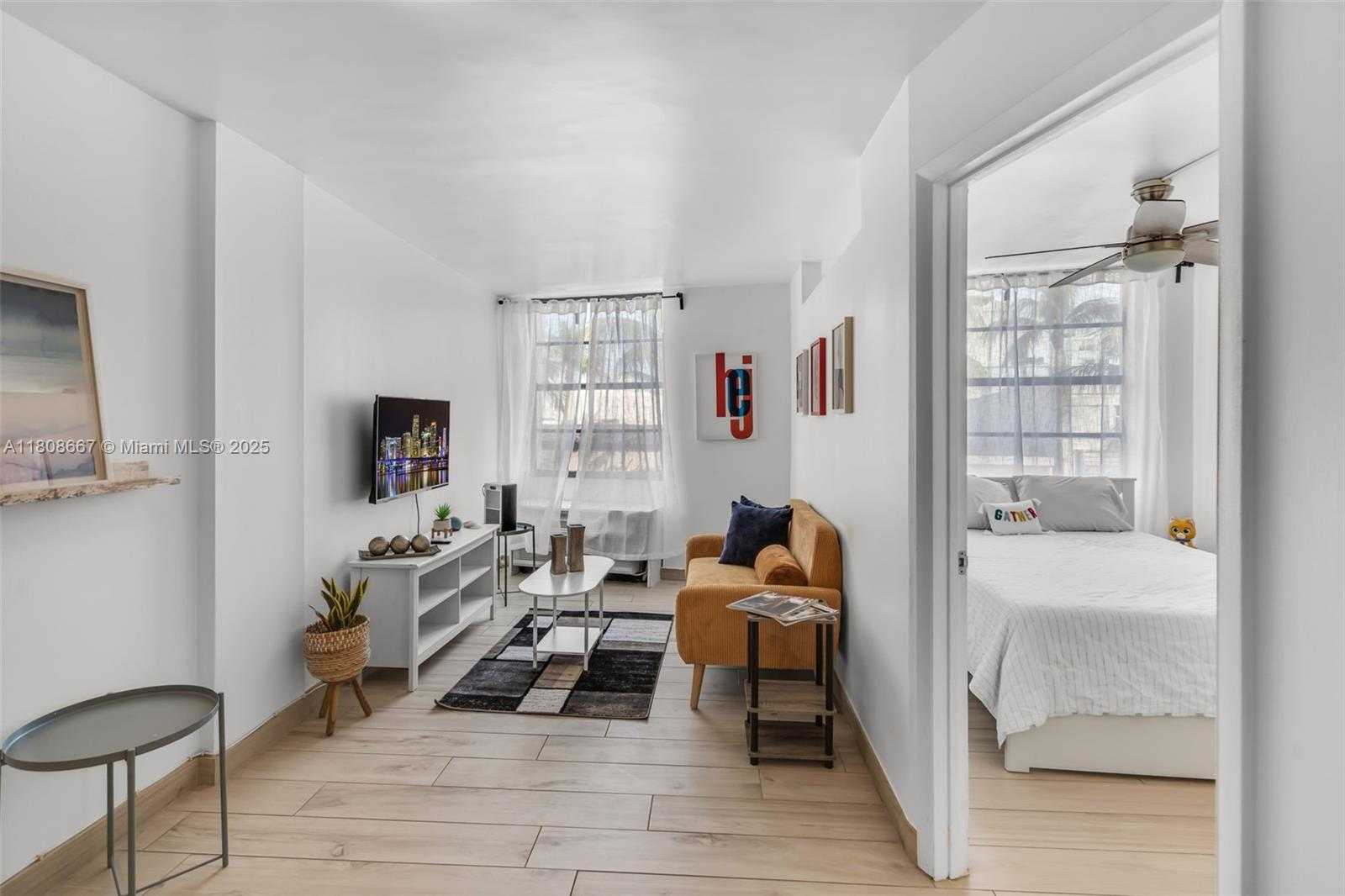 Small Image of 710 WASHINGTON AVE #323, Miami Beach Number 9
