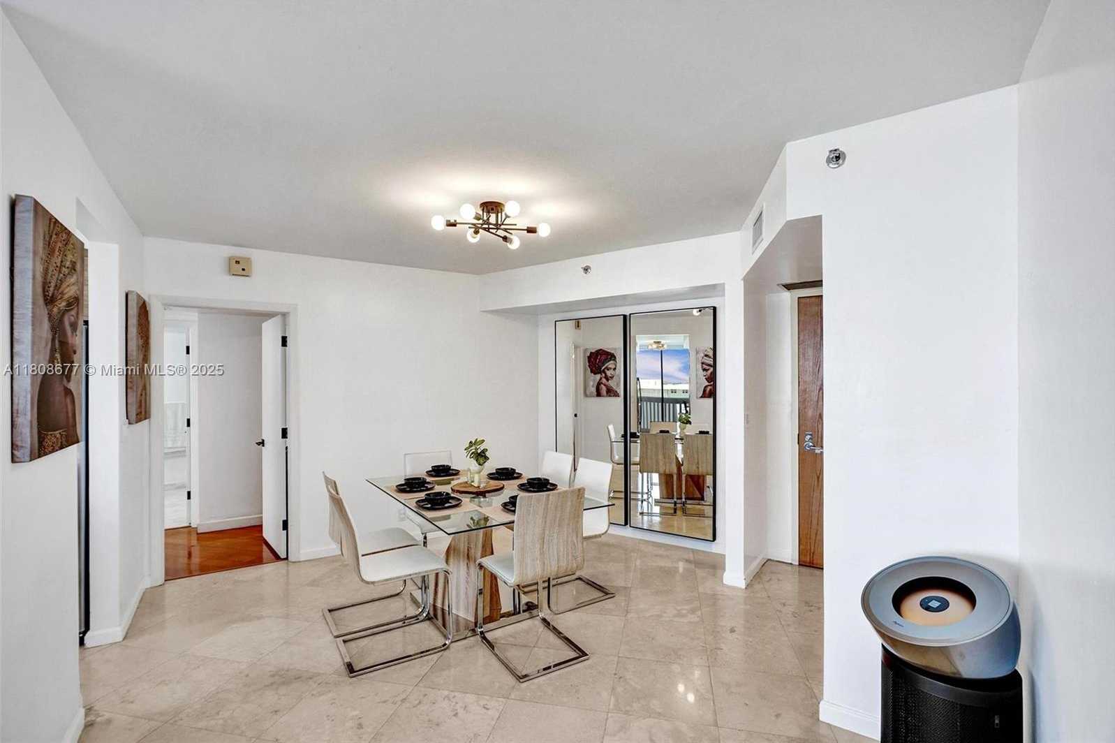 Small Image of 1000 WEST ISLAND BLVD #611, Aventura Number 13