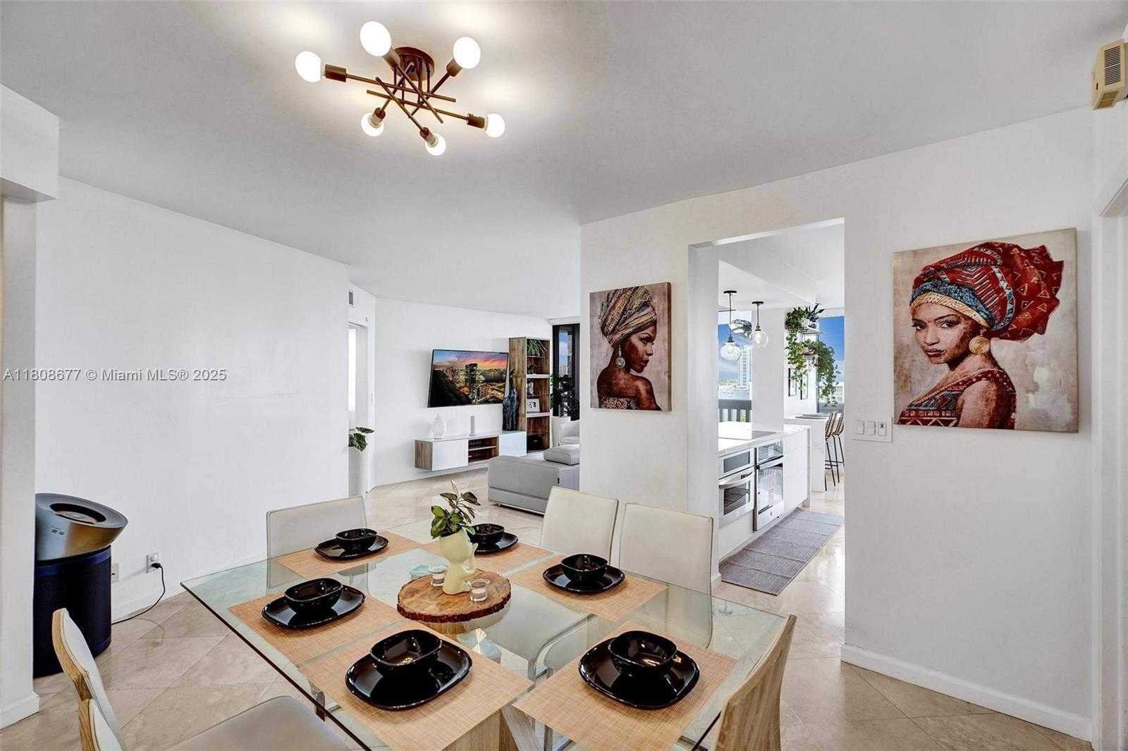 Small Image of 1000 WEST ISLAND BLVD #611, Aventura Number 14