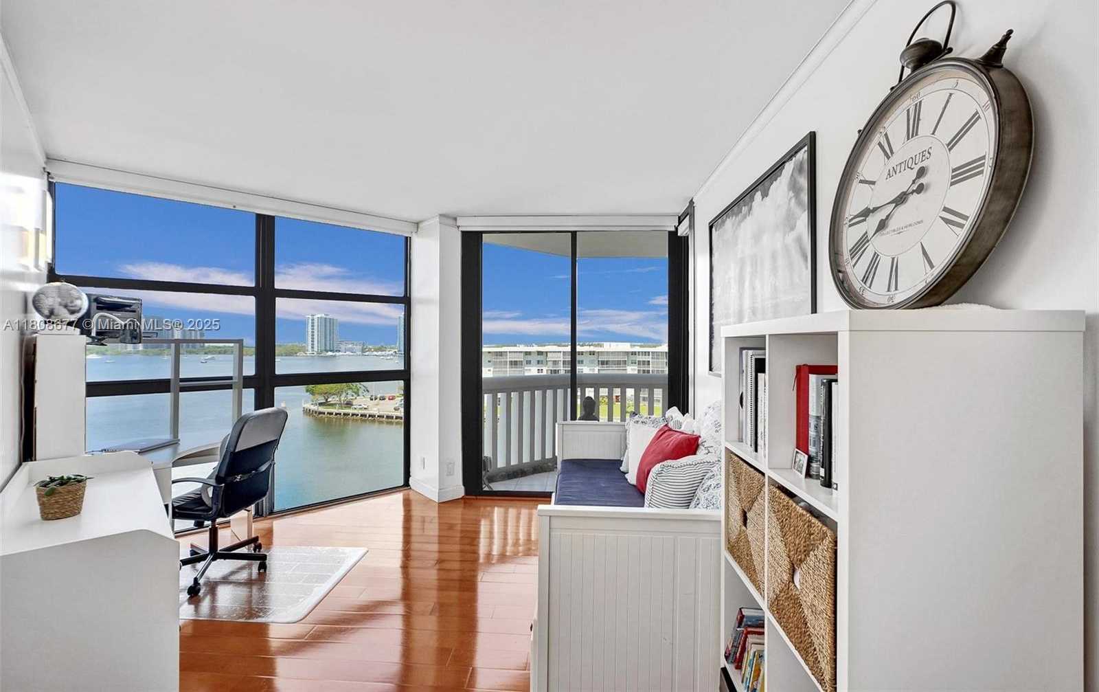 Small Image of 1000 WEST ISLAND BLVD #611, Aventura Number 18