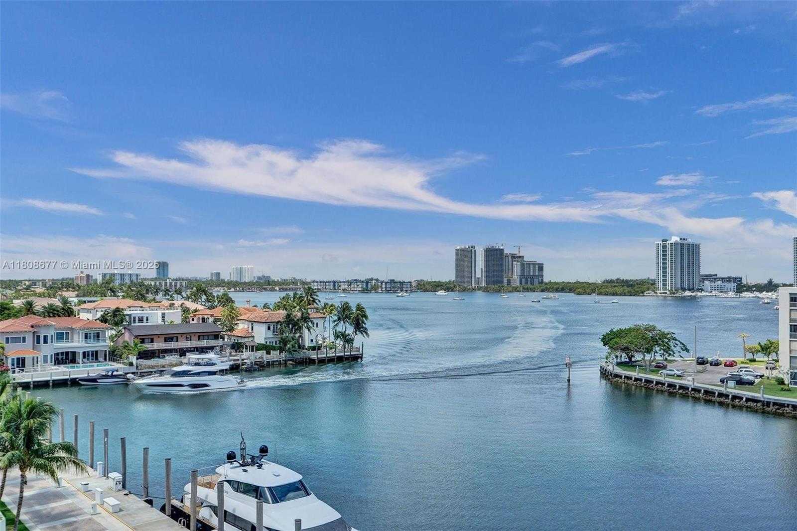 Small Image of 1000 WEST ISLAND BLVD #611, Aventura Number 22