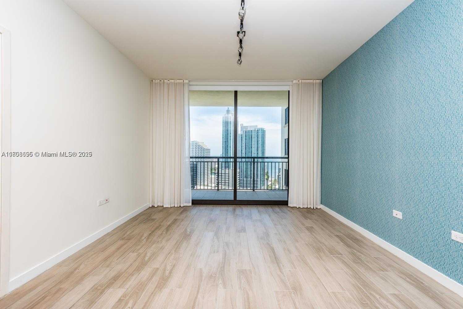 Small Image of 999 1ST AVE #2707, Miami Number 16