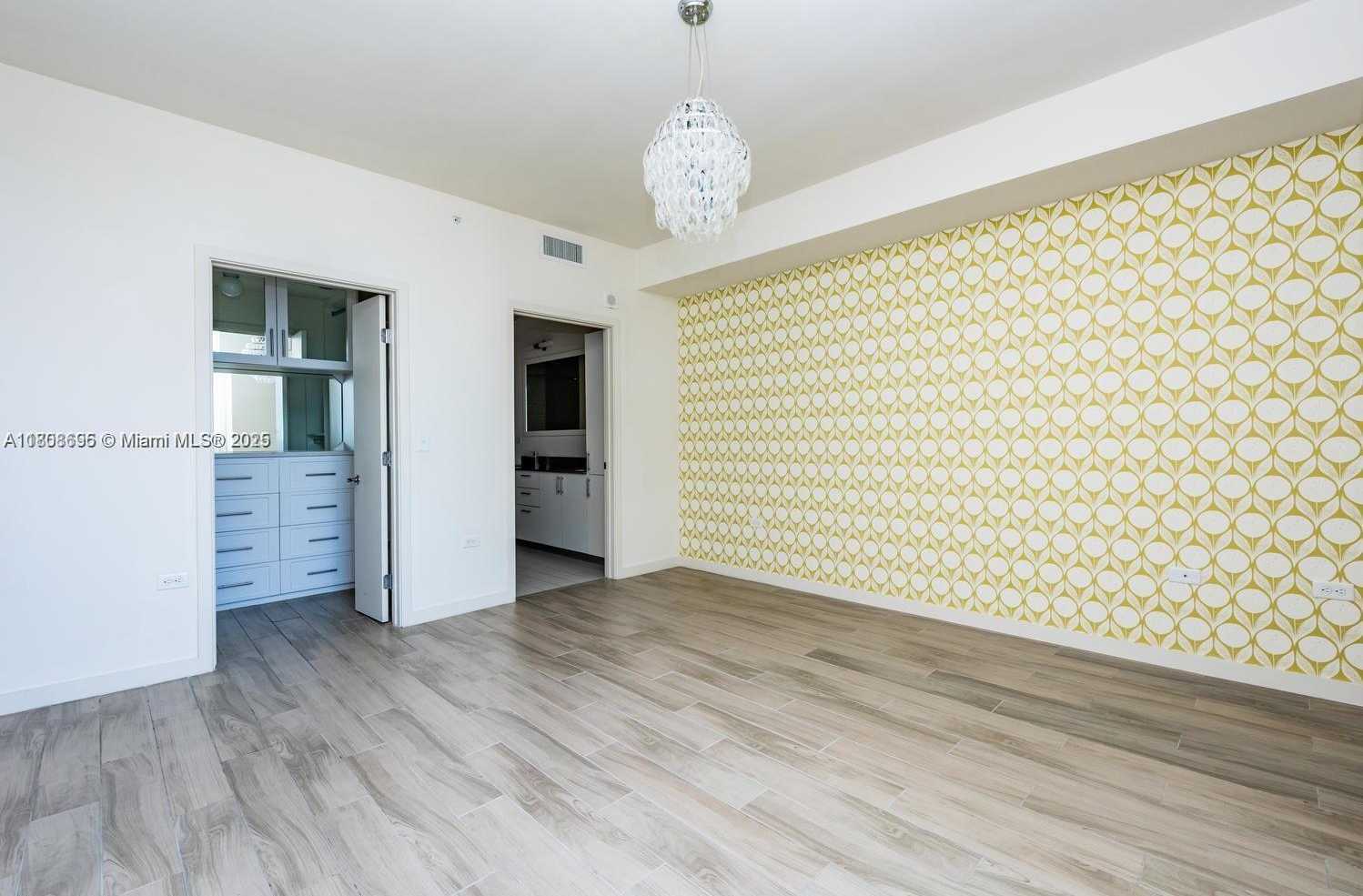 Small Image of 999 1ST AVE #2707, Miami Number 19