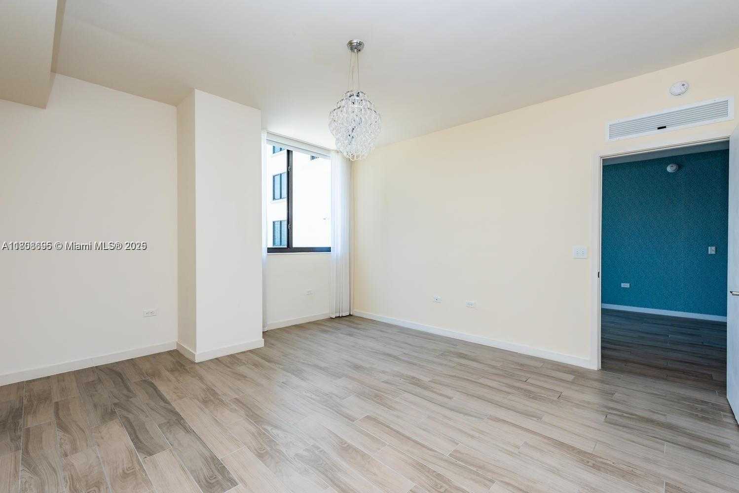 Small Image of 999 1ST AVE #2707, Miami Number 20