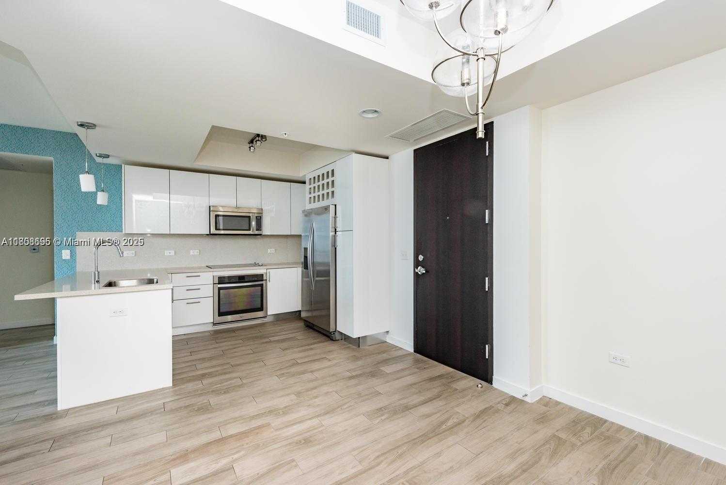 Small Image of 999 1ST AVE #2707, Miami Number 7