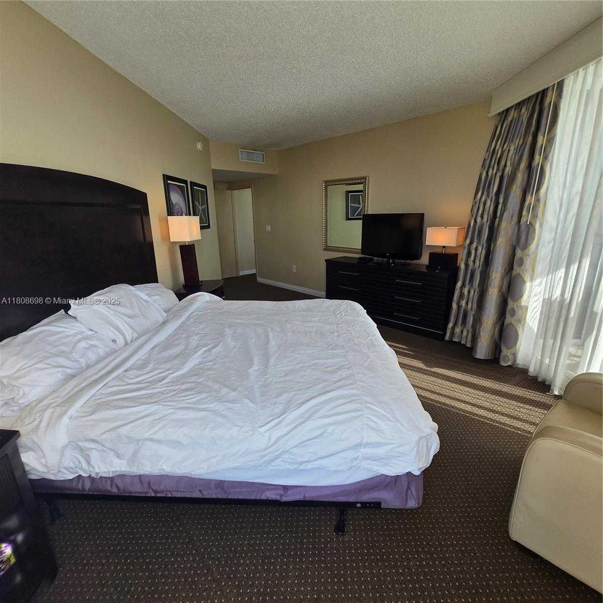 Small Image of 17375 COLLINS AVE #1101, Sunny Isles Beach Number 17