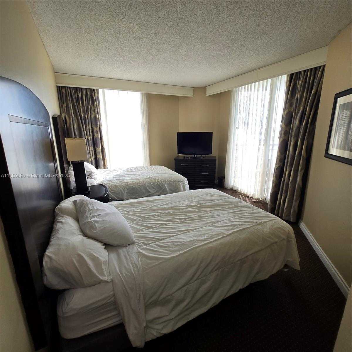Small Image of 17375 COLLINS AVE #1101, Sunny Isles Beach Number 21