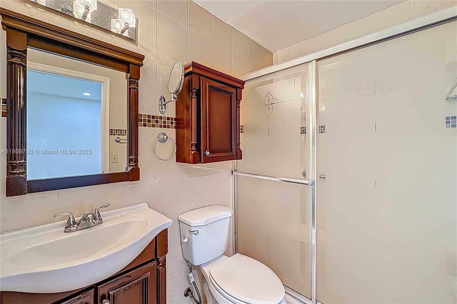 Small Image of 5003 SOUTH WEST 139TH CT, Miami Number 19