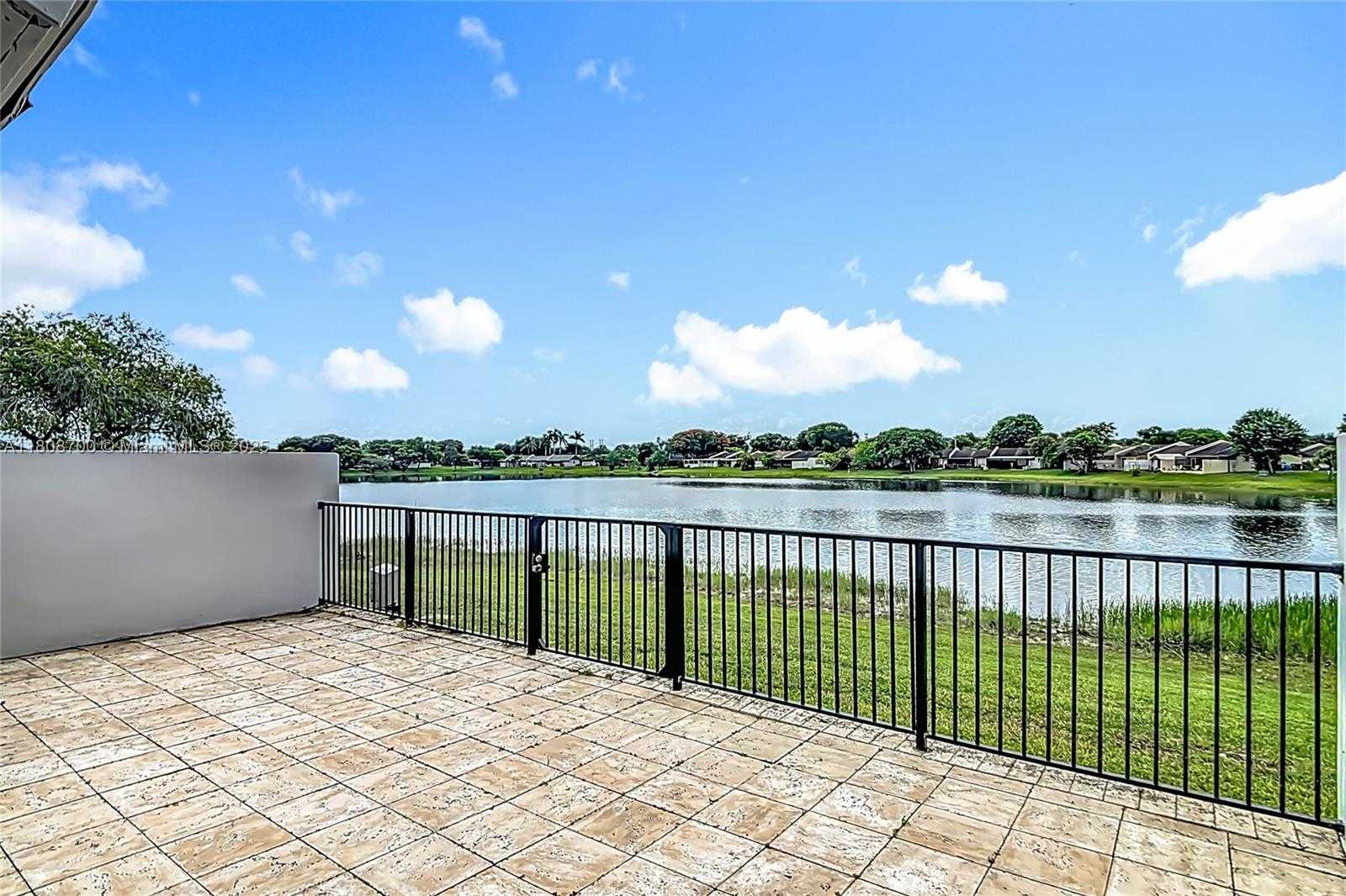 Small Image of 5003 SOUTH WEST 139TH CT, Miami Number 22