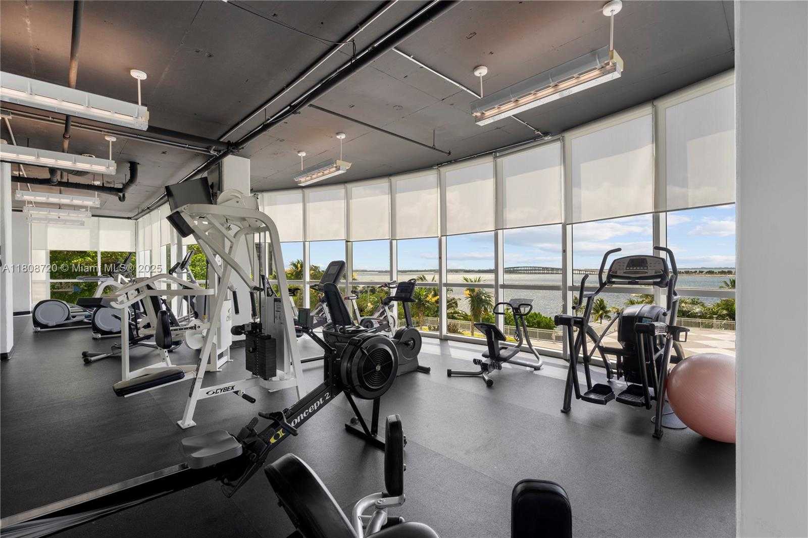 Small Image of 2101 Brickell Ave, Miami, FL 33129, USA Number 19