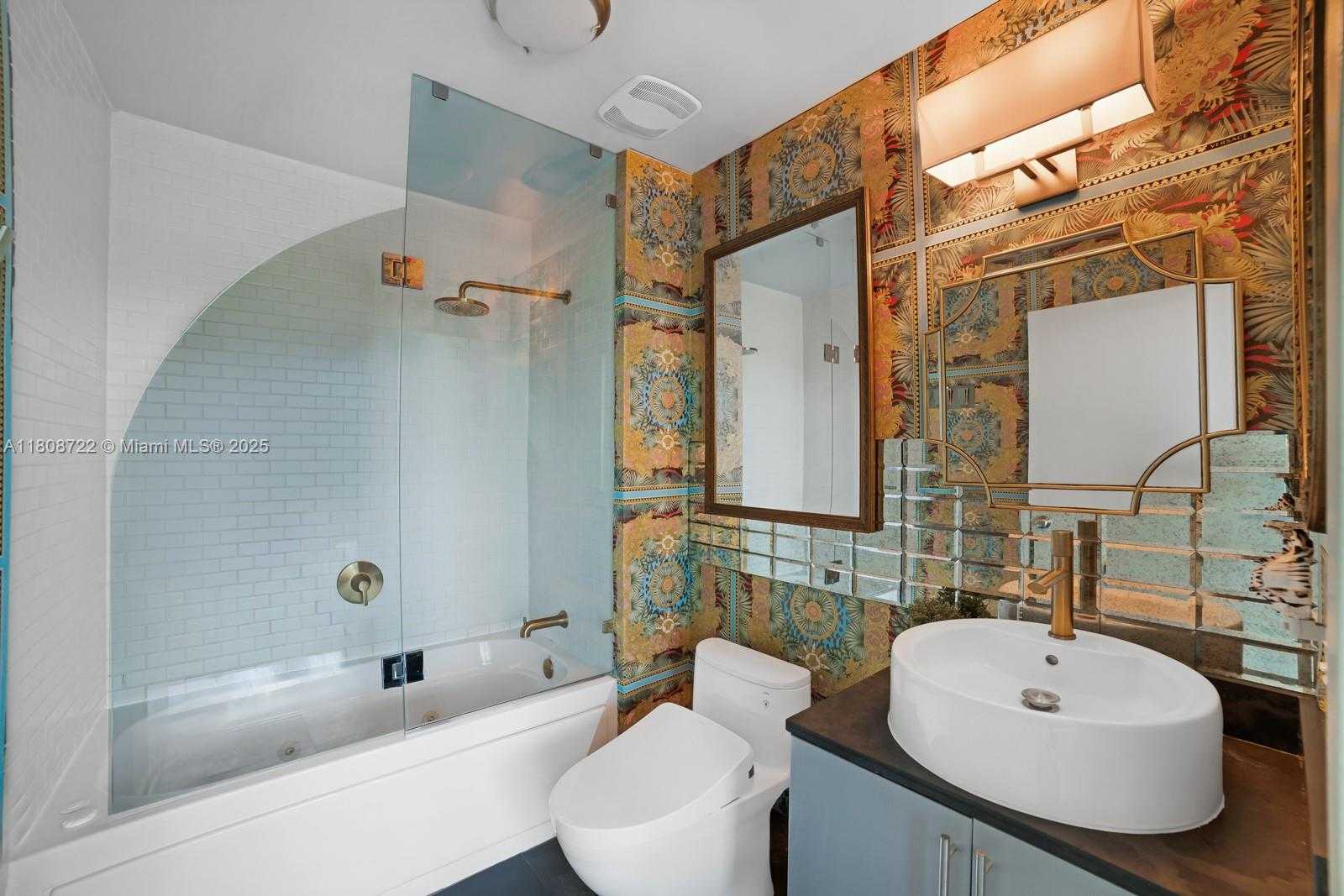 Small Image of 1700 MERIDIAN AVE #304, Miami Beach Number 8