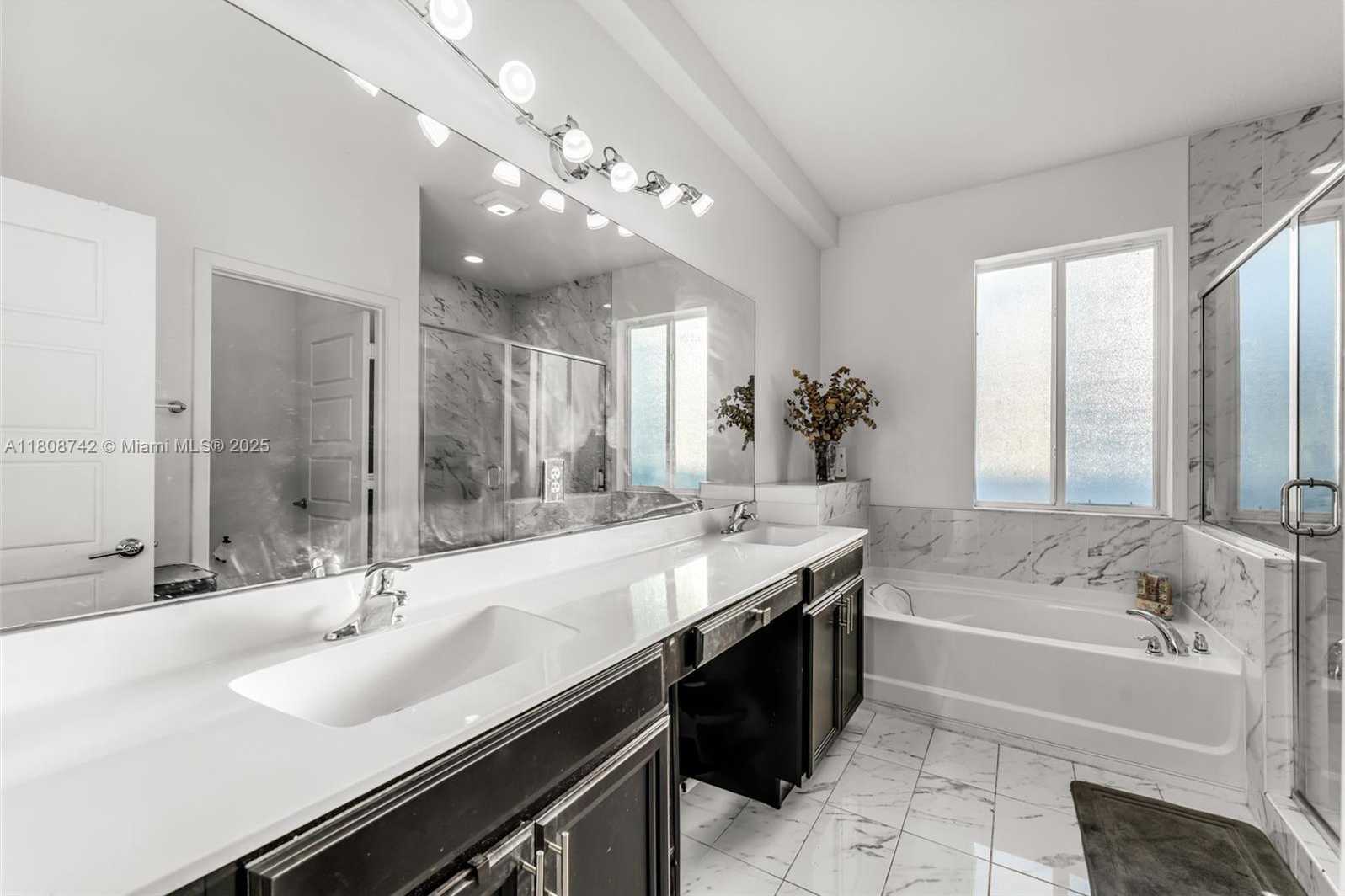 Small Image of 17612 SOUTH WEST 153RD AVE, Miami Number 16