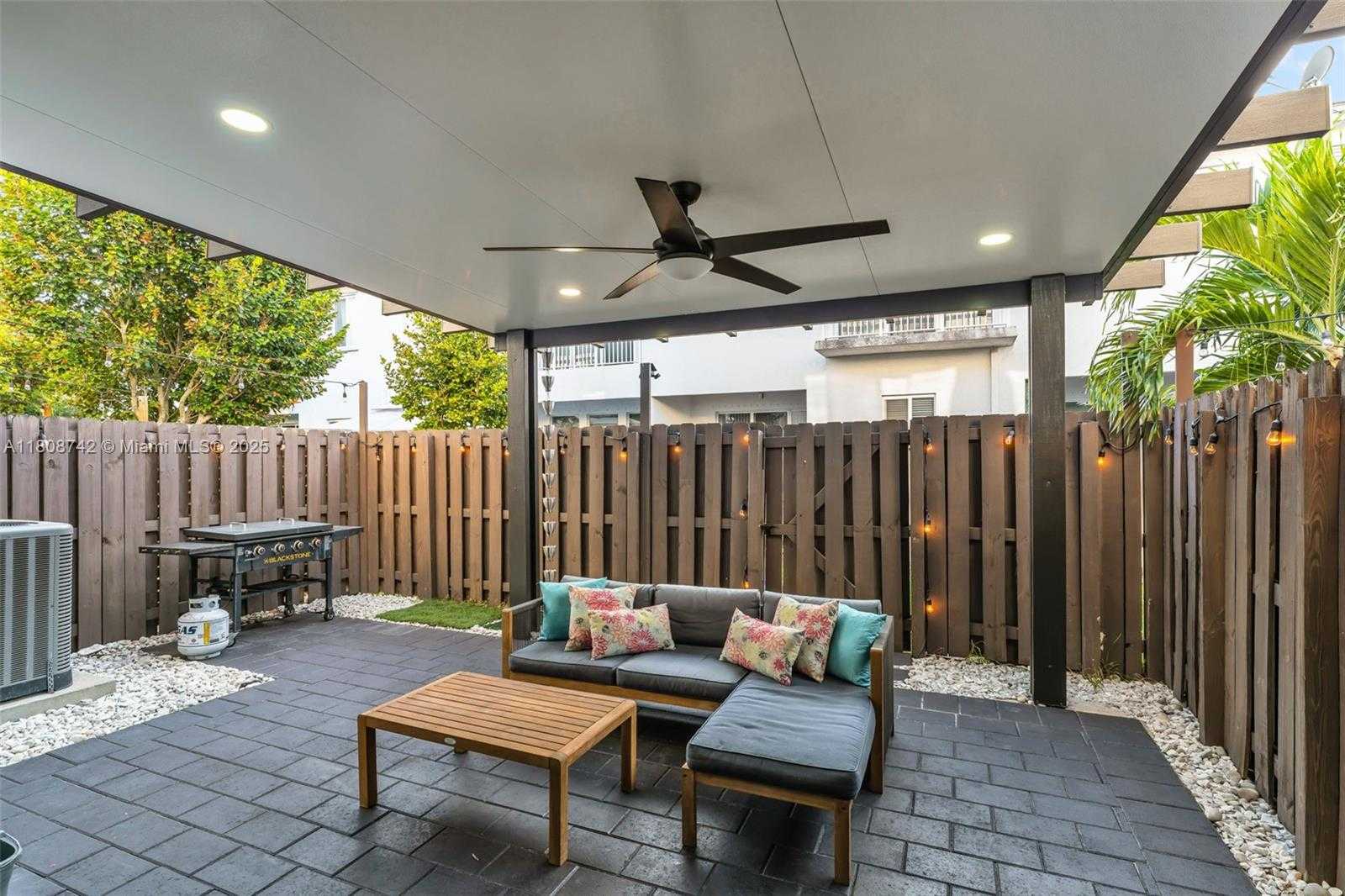 Small Image of 17612 SOUTH WEST 153RD AVE, Miami Number 23