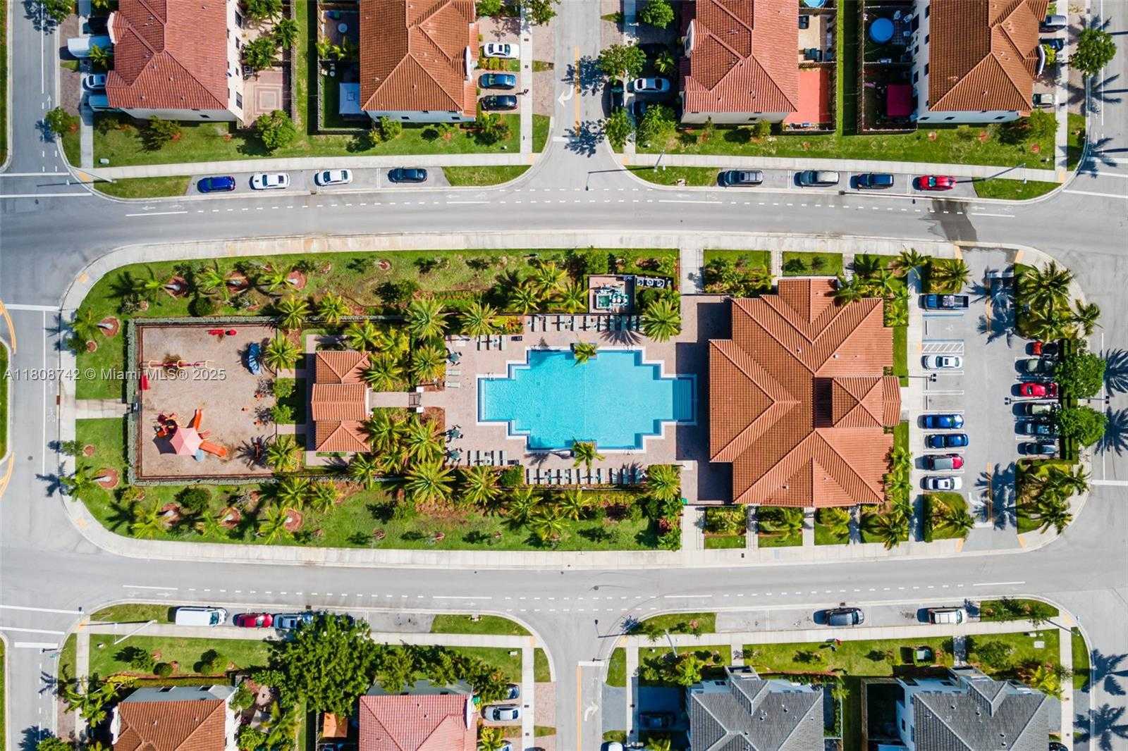 Small Image of 17612 SOUTH WEST 153RD AVE, Miami Number 26