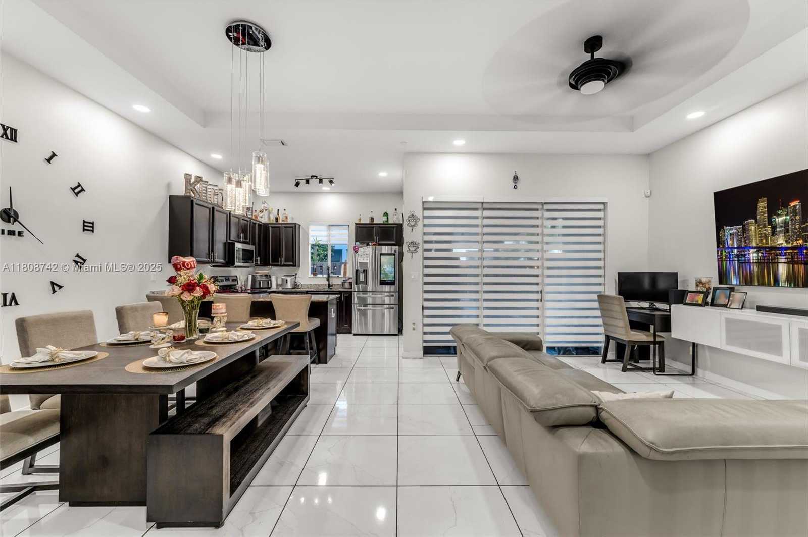 Small Image of 17612 SOUTH WEST 153RD AVE, Miami Number 6