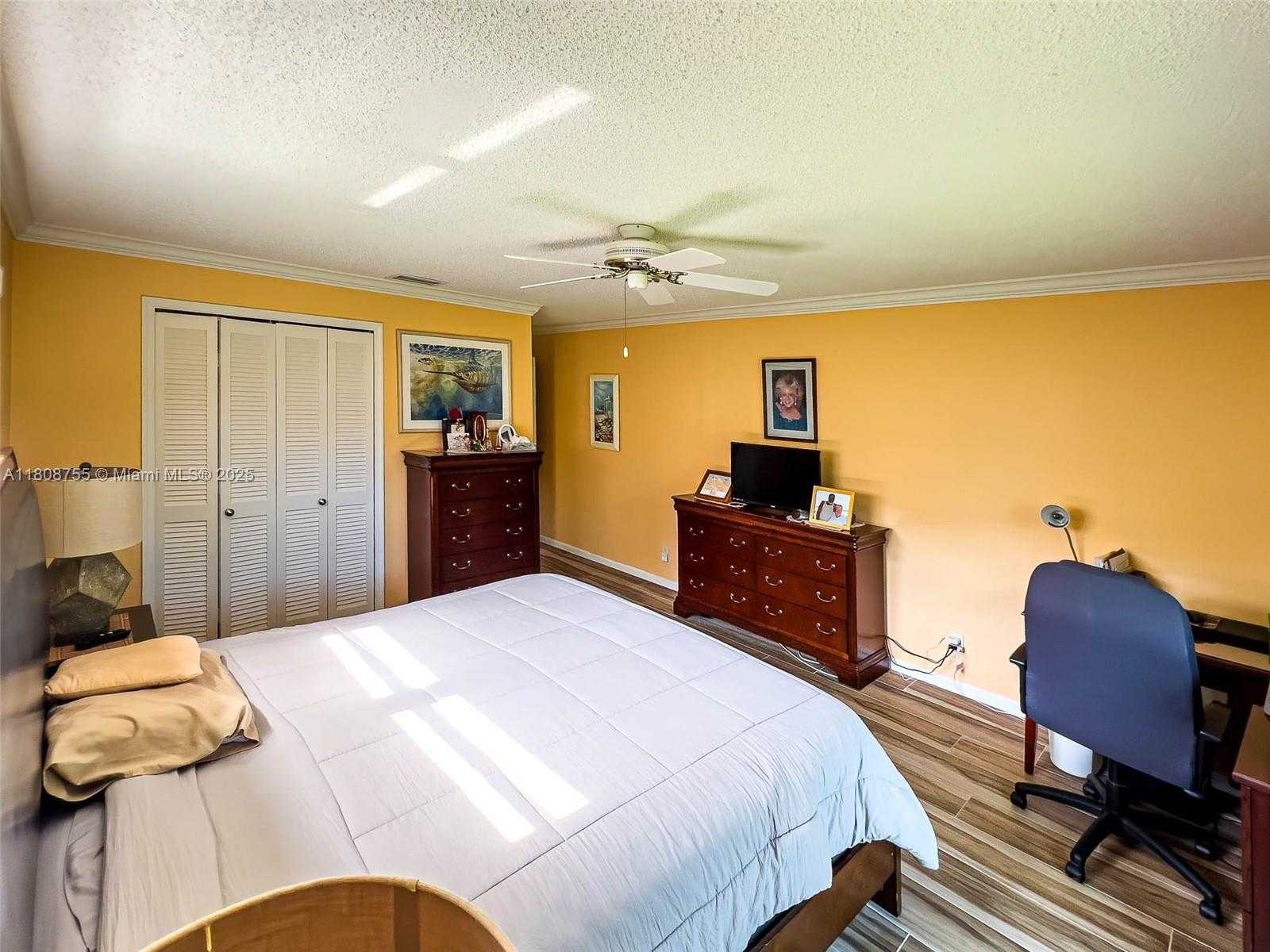 Small Image of 10198 DOVEWOOD LN #A, Boynton Beach Number 14