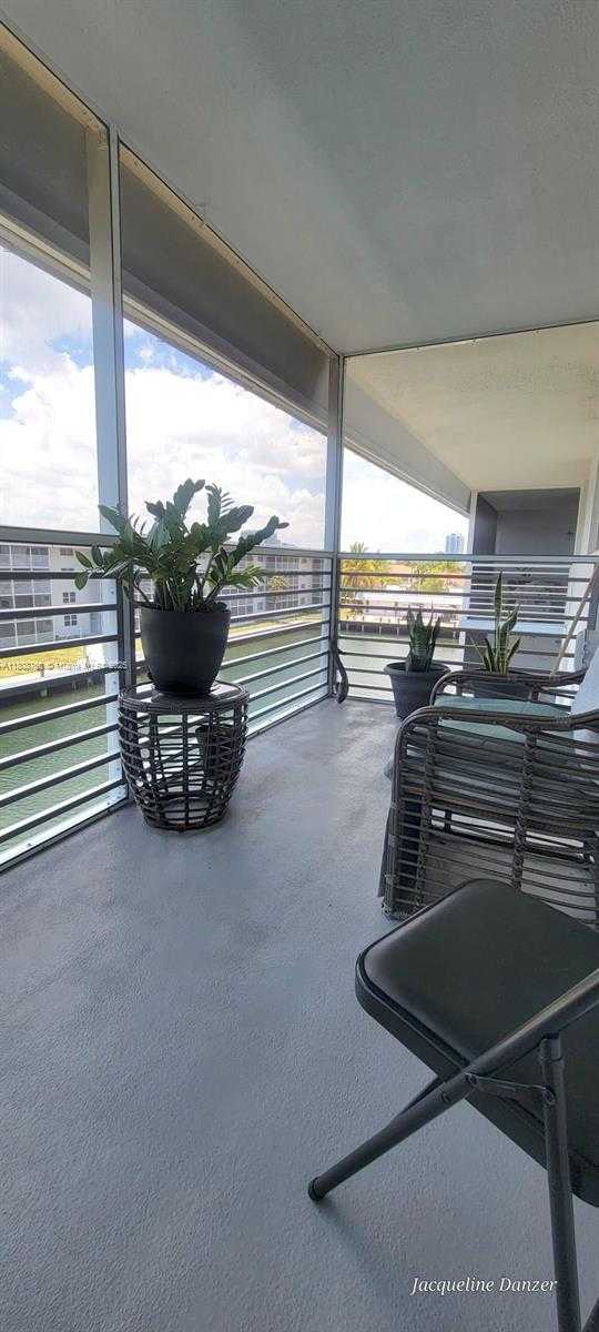 Small Image of 3600 NORTH EAST 170TH ST #404, North Miami Beach Number 25