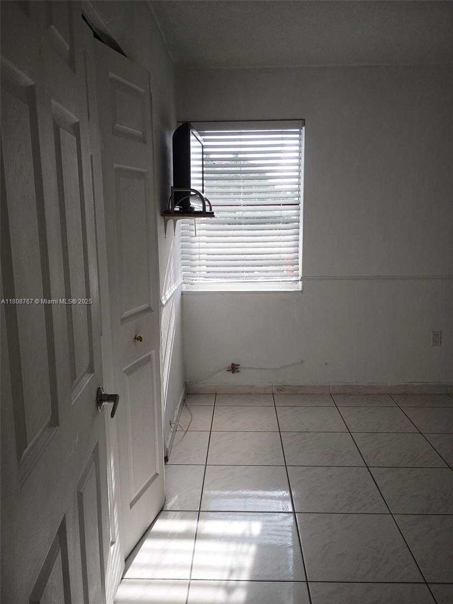 Small Image of 1800 SOUTH WEST 25TH ST #2305, Miami Number 10