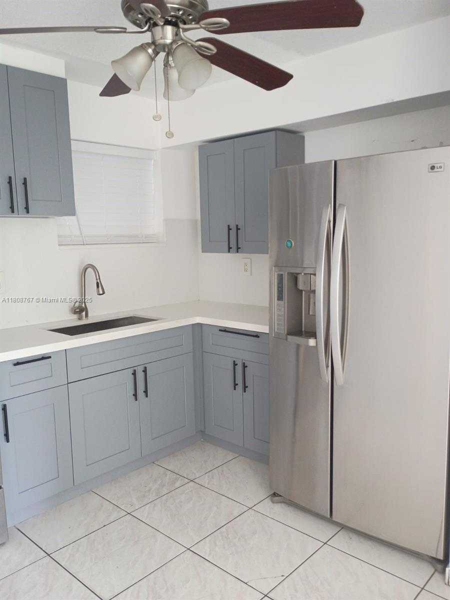 Small Image of 1800 SOUTH WEST 25TH ST #2305, Miami Number 6