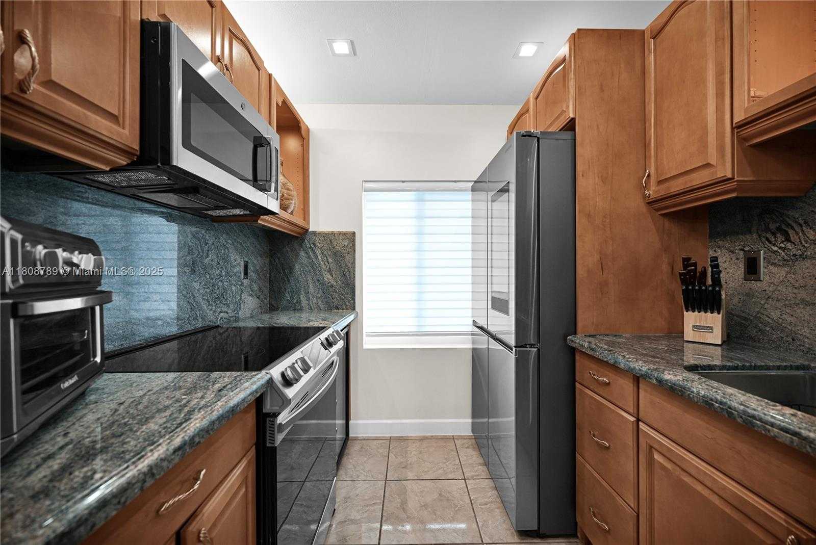 Small Image of 14103 SOUTH WEST 55TH ST, Miami Number 10