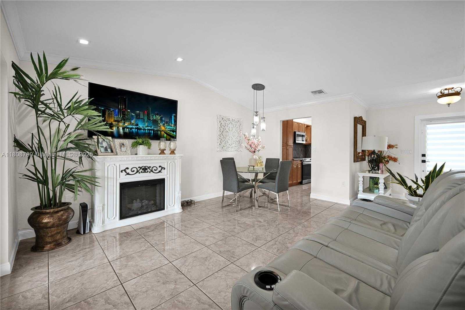 Small Image of 14103 SOUTH WEST 55TH ST, Miami Number 12