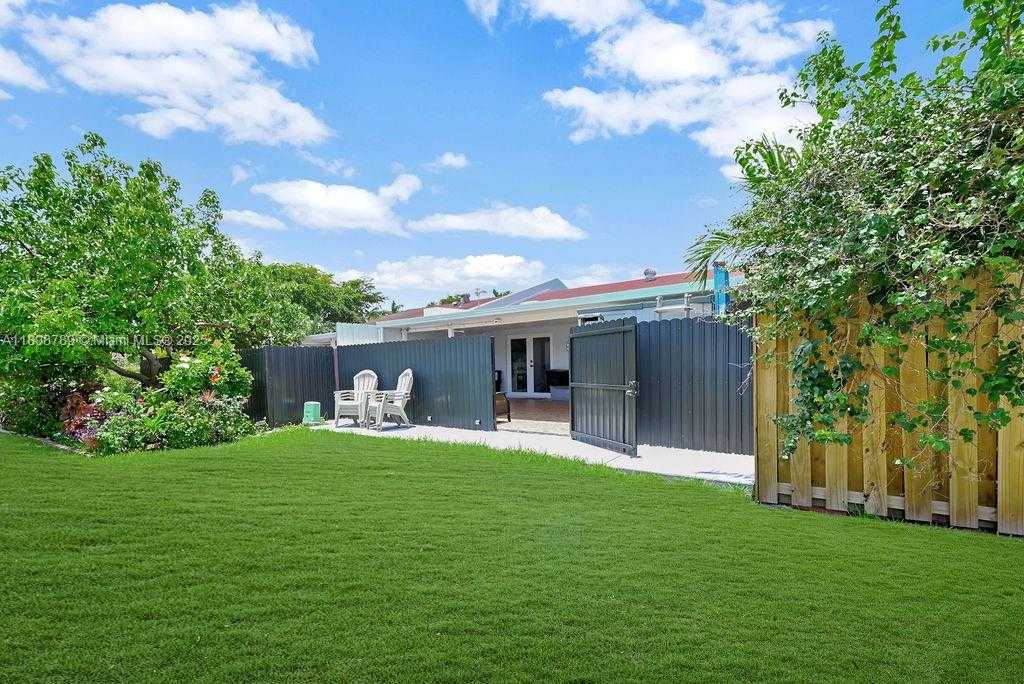 Small Image of 14103 SOUTH WEST 55TH ST, Miami Number 32