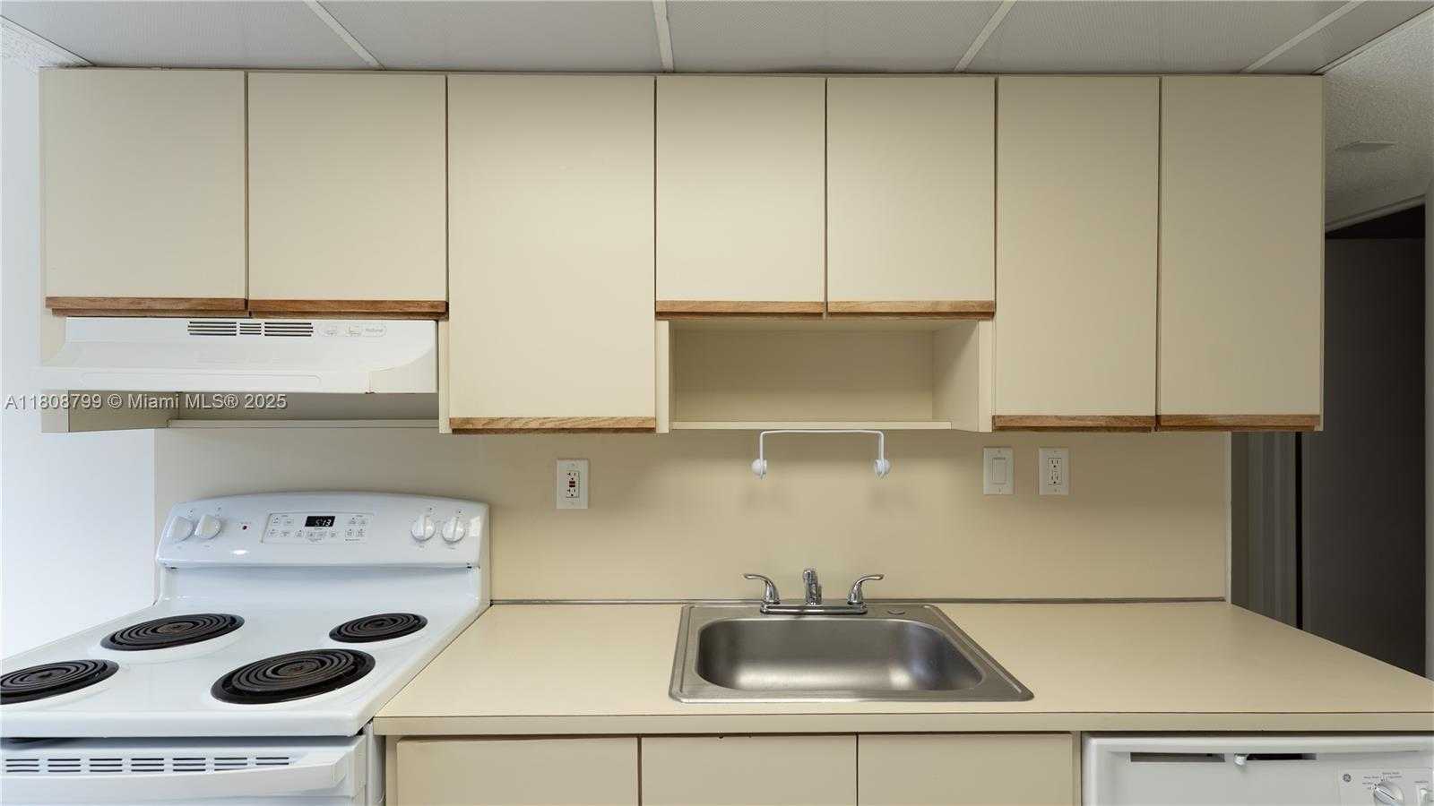 Small Image of 9300 WEST FLAGLER ST #112D, Miami Number 5