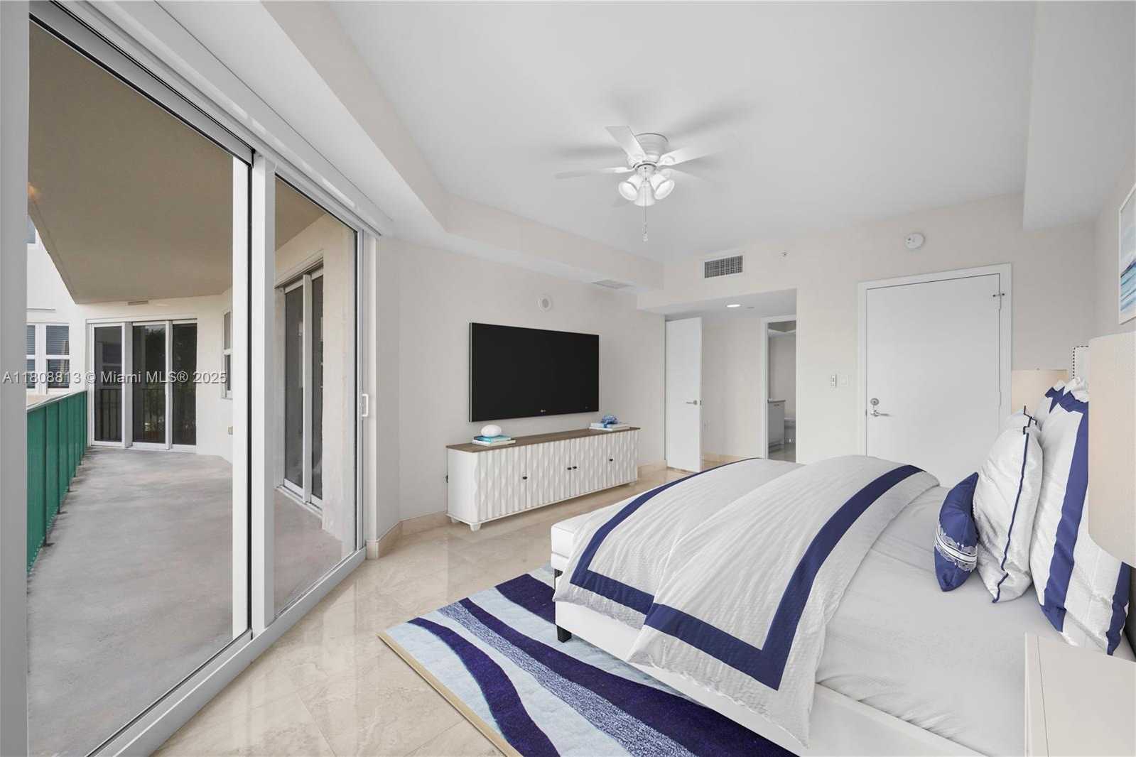 Small Image of 19900 EAST COUNTRY CLUB DR #706, Aventura Number 4