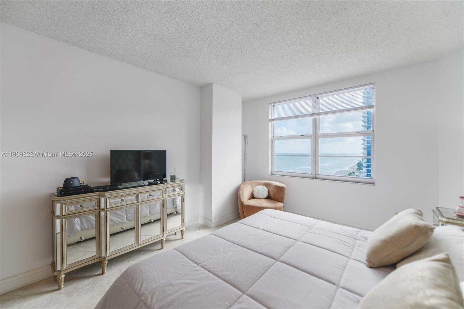Small Image of 1950 SOUTH OCEAN DR #18Q, Hallandale Beach Number 21