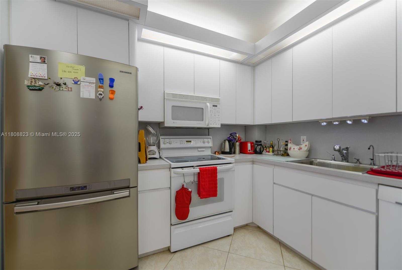 Small Image of 1950 SOUTH OCEAN DR #18Q, Hallandale Beach Number 9