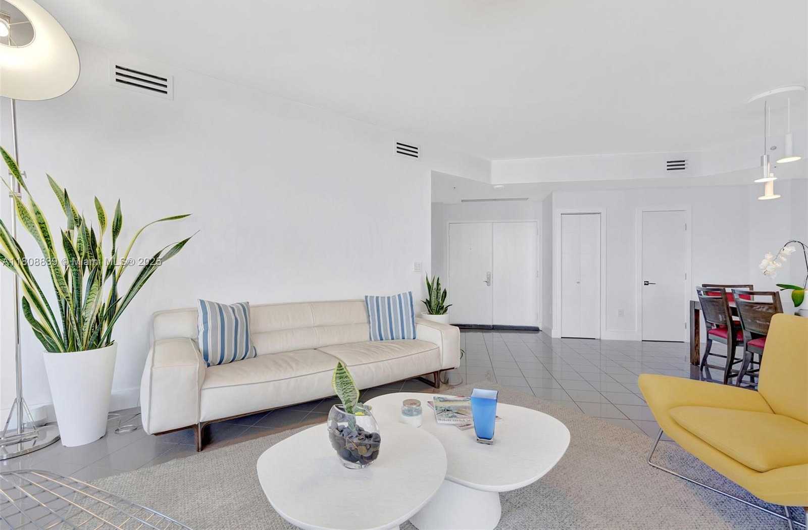 Small Image of 6301 COLLINS AVE #TS8, Miami Beach Number 13
