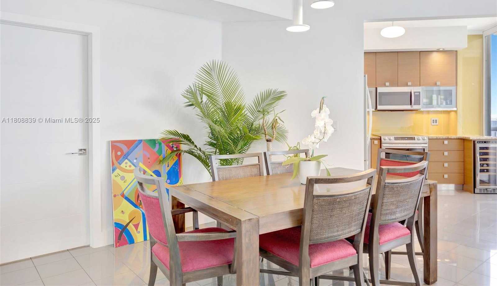 Small Image of 6301 COLLINS AVE #TS8, Miami Beach Number 16