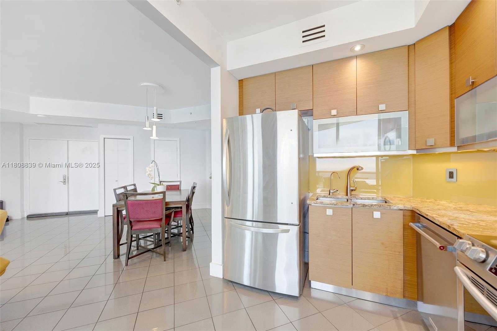 Small Image of 6301 COLLINS AVE #TS8, Miami Beach Number 20