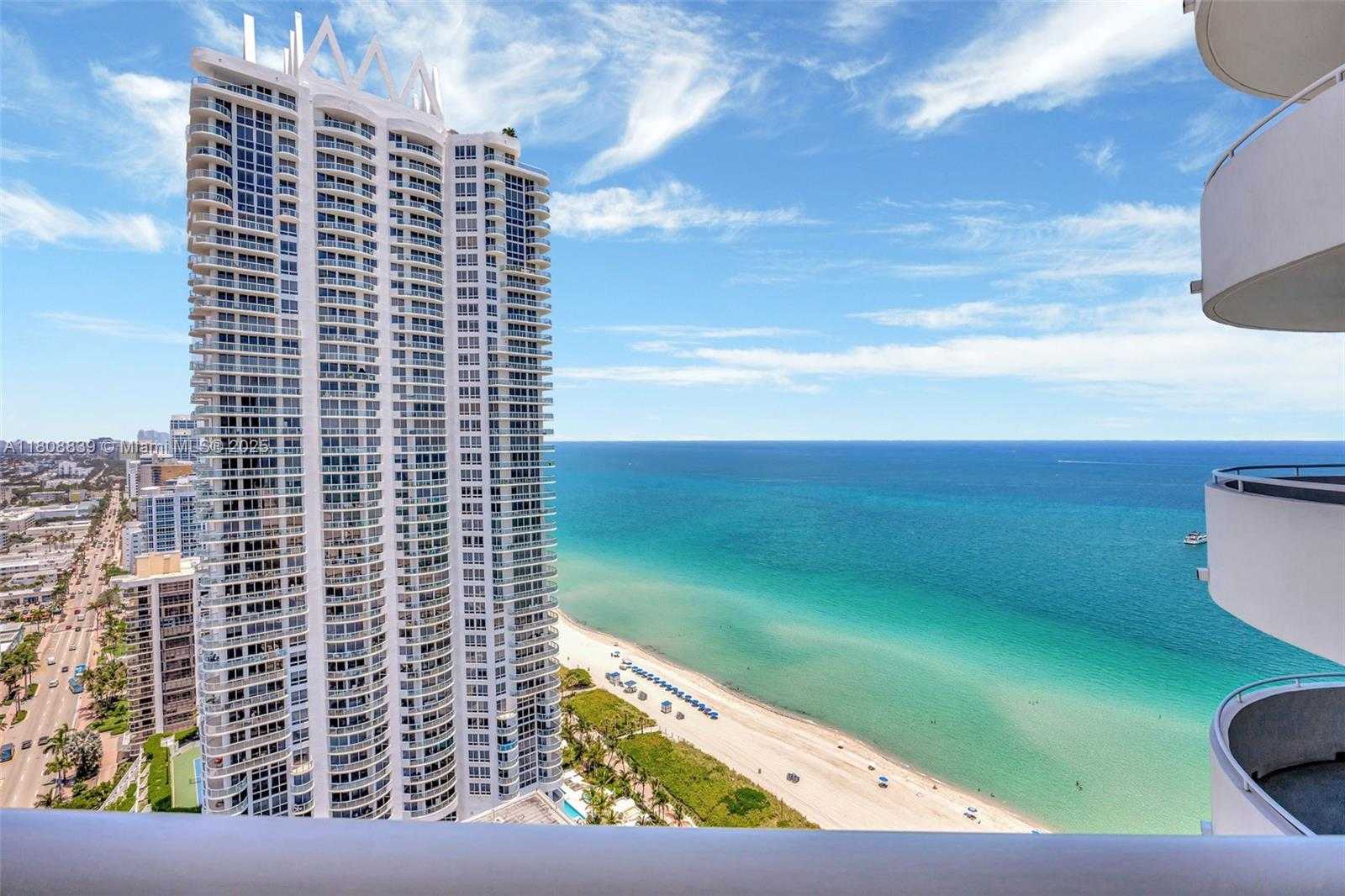 Small Image of 6301 COLLINS AVE #TS8, Miami Beach Number 3