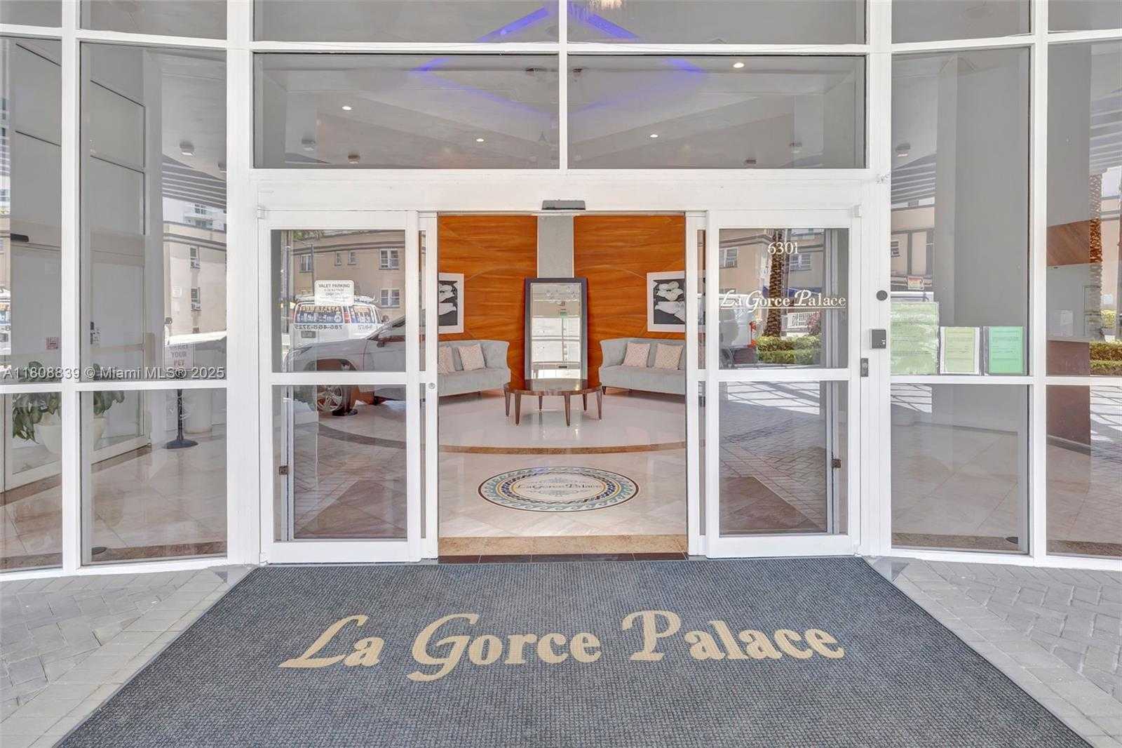 Small Image of 6301 COLLINS AVE #TS8, Miami Beach Number 46