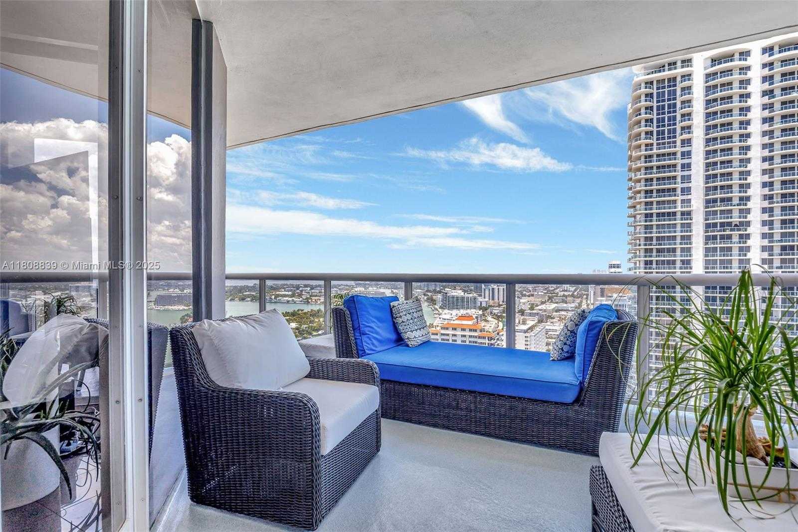Small Image of 6301 COLLINS AVE #TS8, Miami Beach Number 9