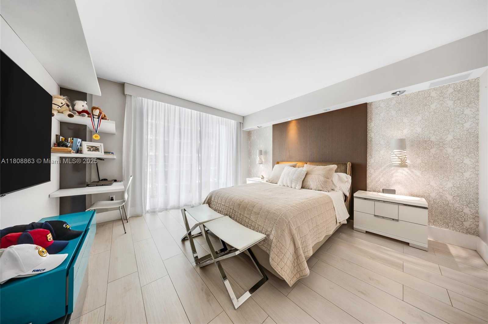 Small Image of 55 SOUTH EAST 6TH ST #2803, Miami Number 17