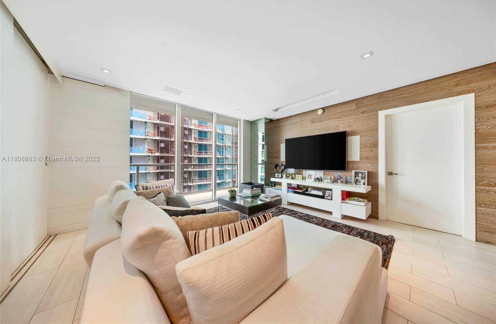 Small Image of 55 SOUTH EAST 6TH ST #2803, Miami Number 2