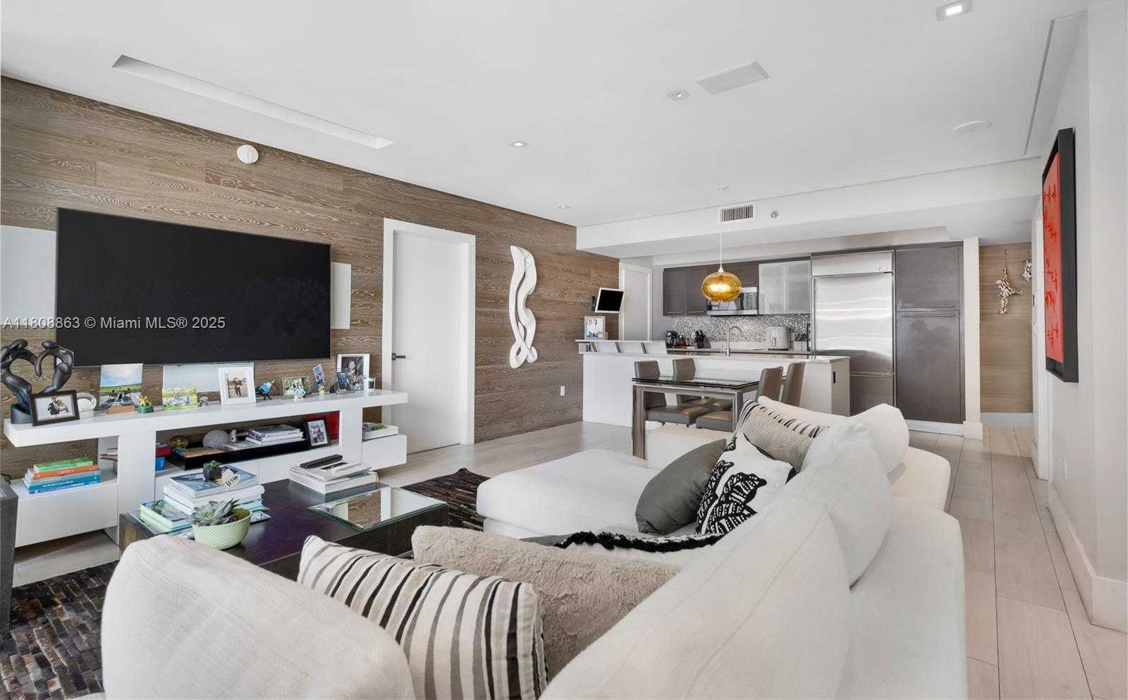 Small Image of 55 SOUTH EAST 6TH ST #2803, Miami Number 7