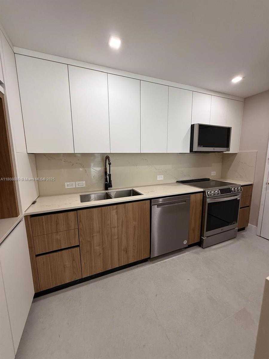 Small Image of 6801 INDIAN CREEK DR #207, Miami Beach Number 15